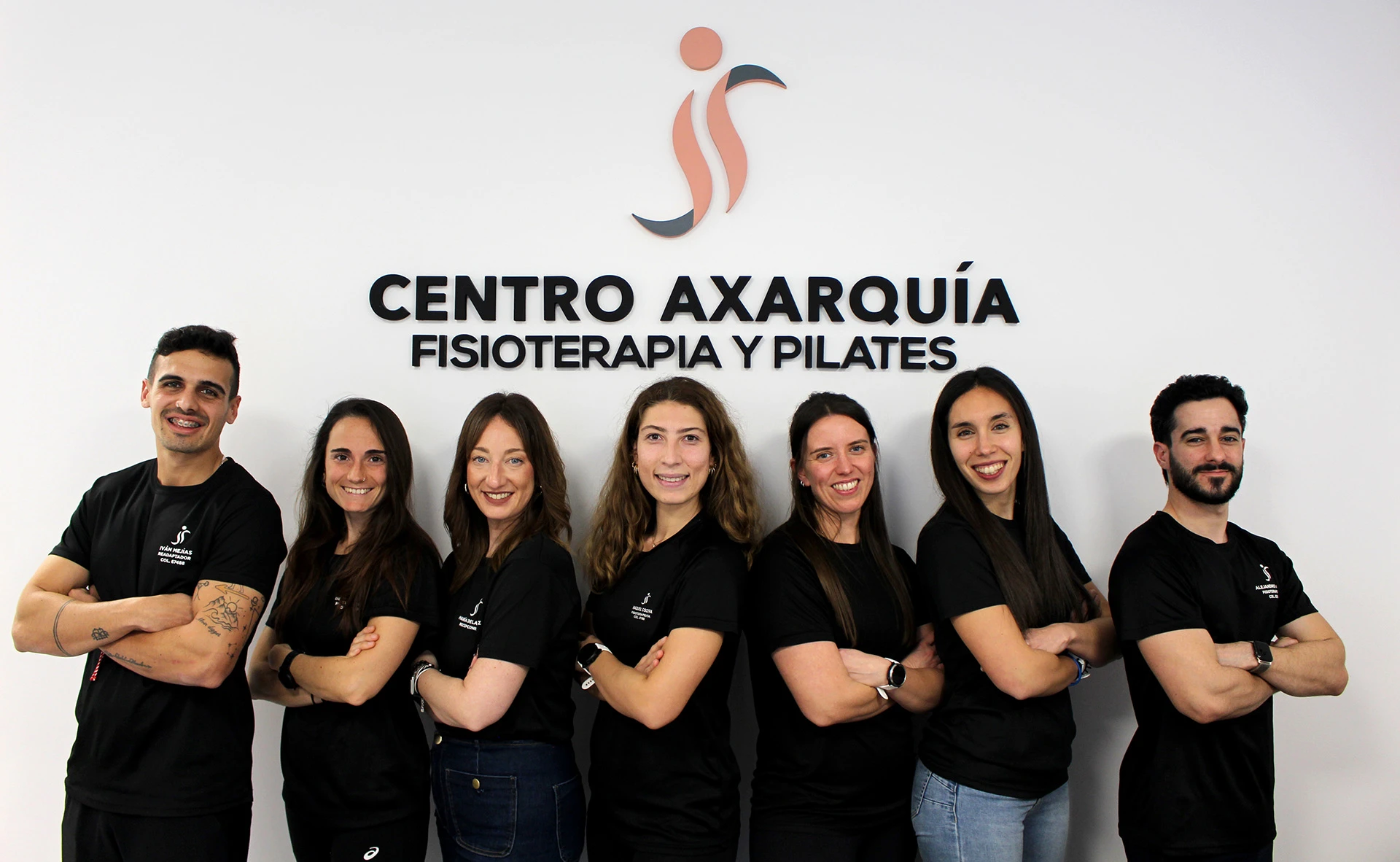 Equipo de fisioterapeutas y profesionales de pilates en Centro Axarquía, Nerja